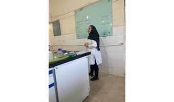 برگزاری کارگاه آموزشی (آشنایی با تکنیک PCR ) توسط خانم نادیا رضایی در هفته پژوهش ۱۴۰۳